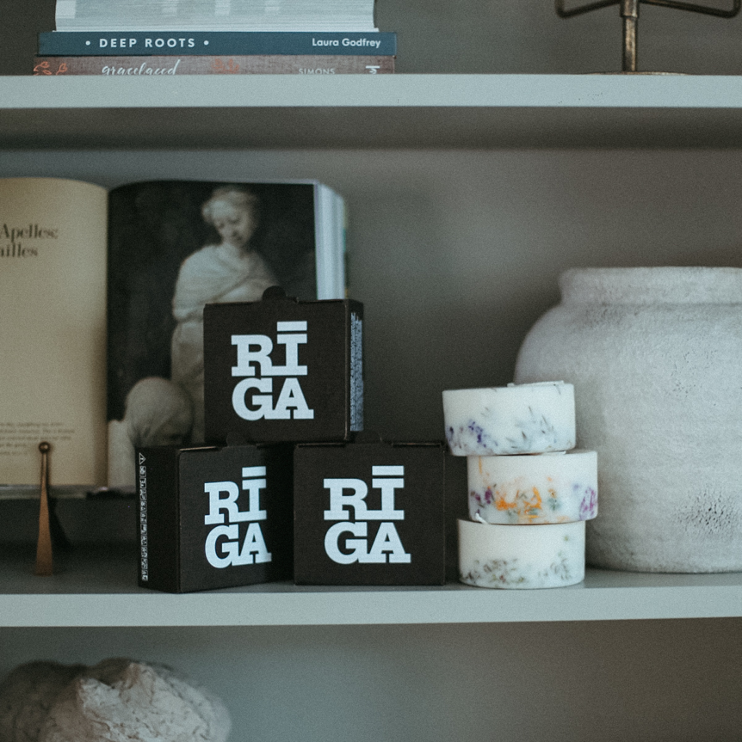 Pļavas ziedu mazā svece no Riga Original® x the Munio kolekcijas