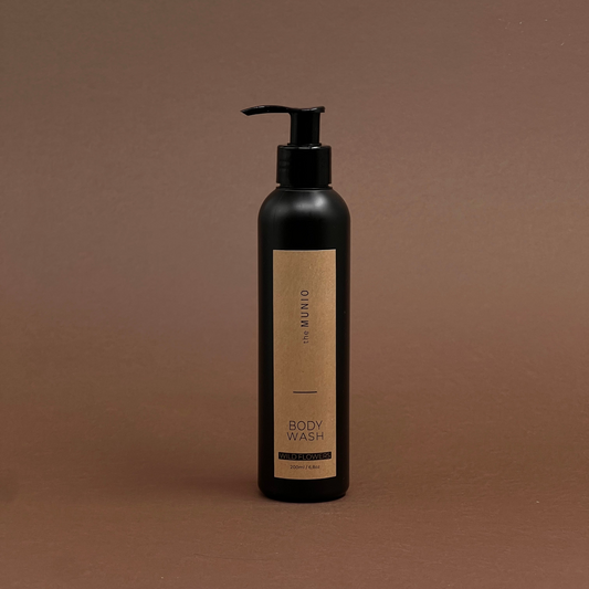 Pļavas ziedu dušas želeja 200ml melnā pudelē
